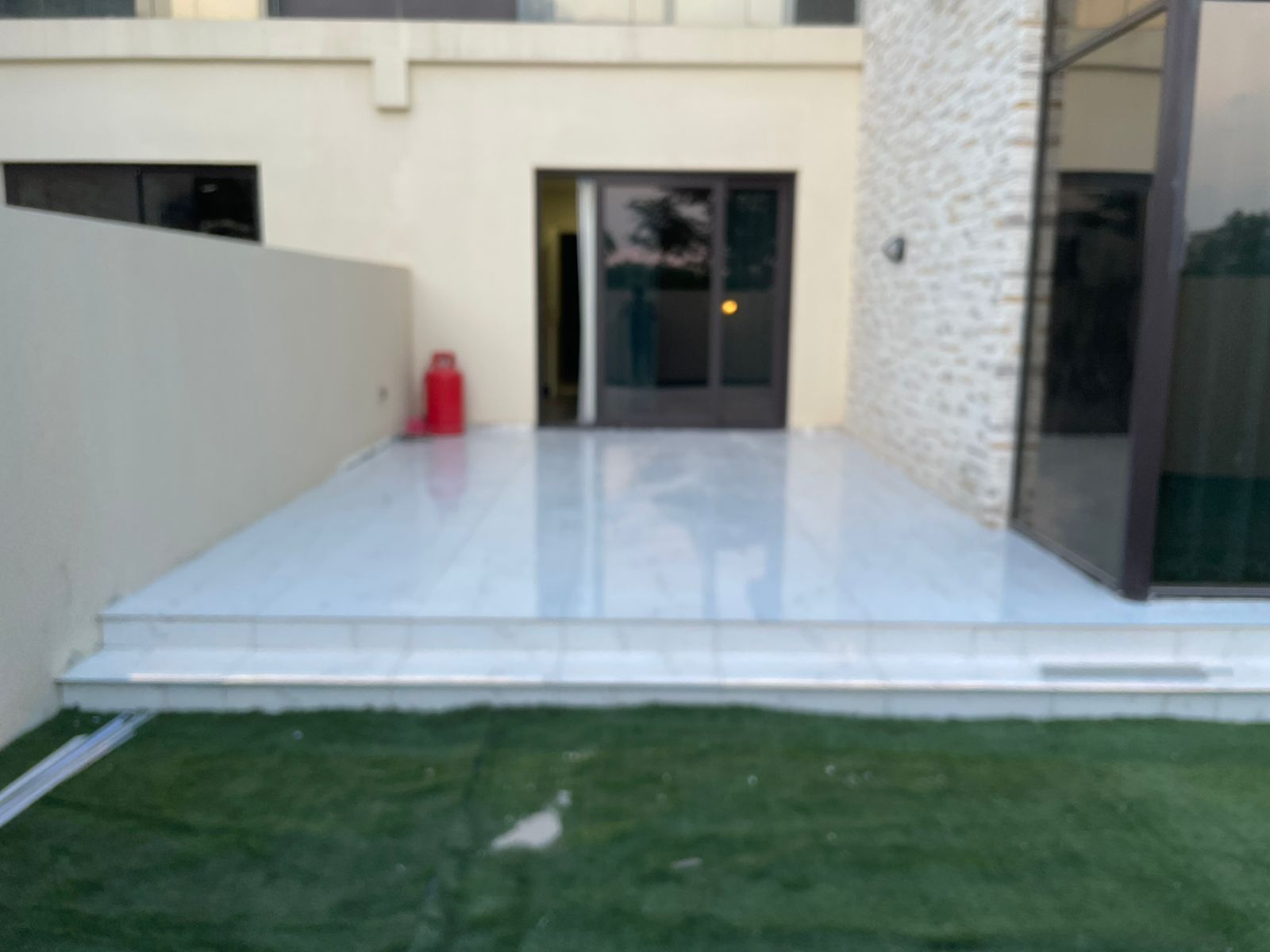 2b93c370-3dd7-4b19-8567-a80d104fccbf